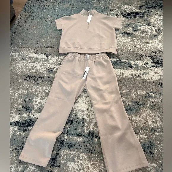 Dear Scarlett Taupe Mock-Neck Half Zip Travel Set - Picture 1 of 4